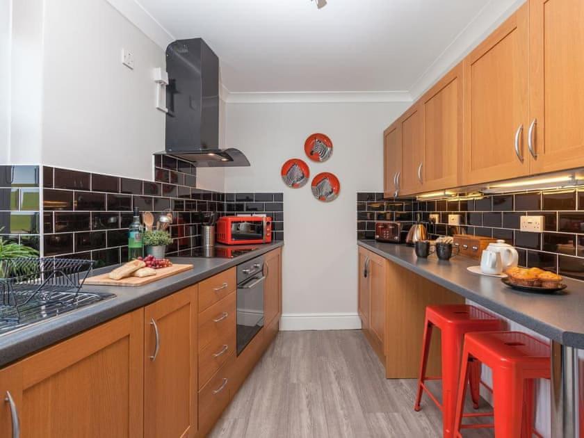 2Thevilla - Great Views, 3 Bedrooms, Parking, Central Location 일프러컴 외부 사진