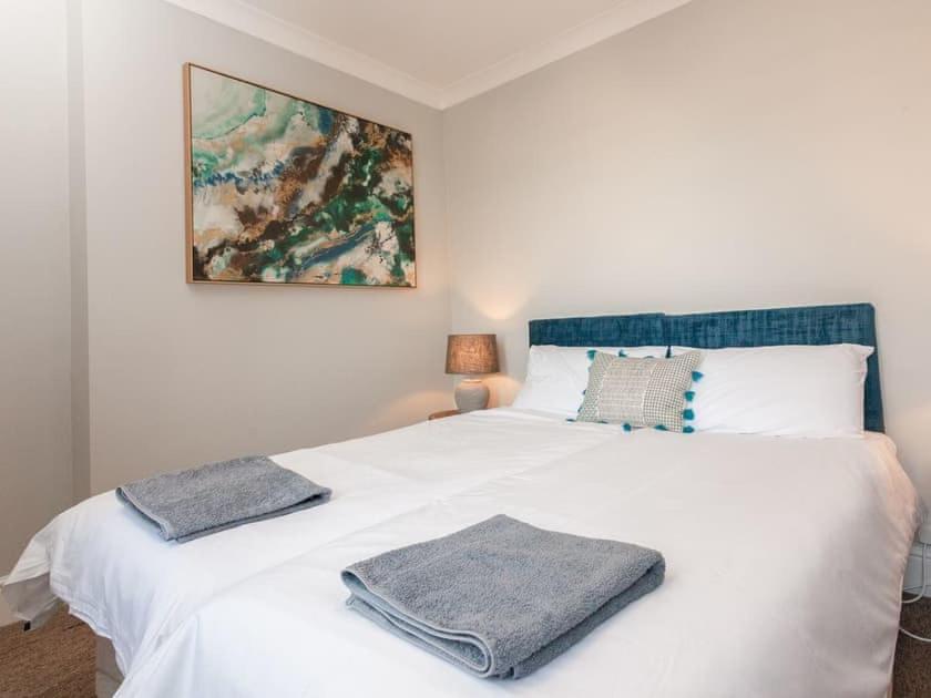 2Thevilla - Great Views, 3 Bedrooms, Parking, Central Location 일프러컴 외부 사진